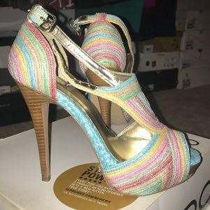 Beautiful woven show stopper multi colored heels